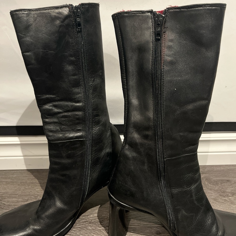 Pegabo Classic Black Leather Mid-Calf Heeled Boots - Picture 8 of 10